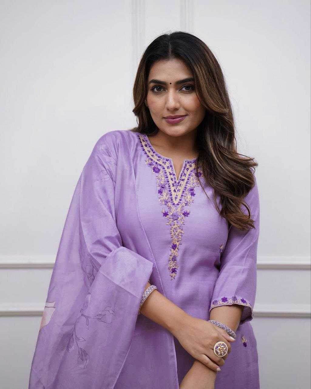 Rayon Embroidered Kurti - MYLUXURY LANE ENTERPRISE